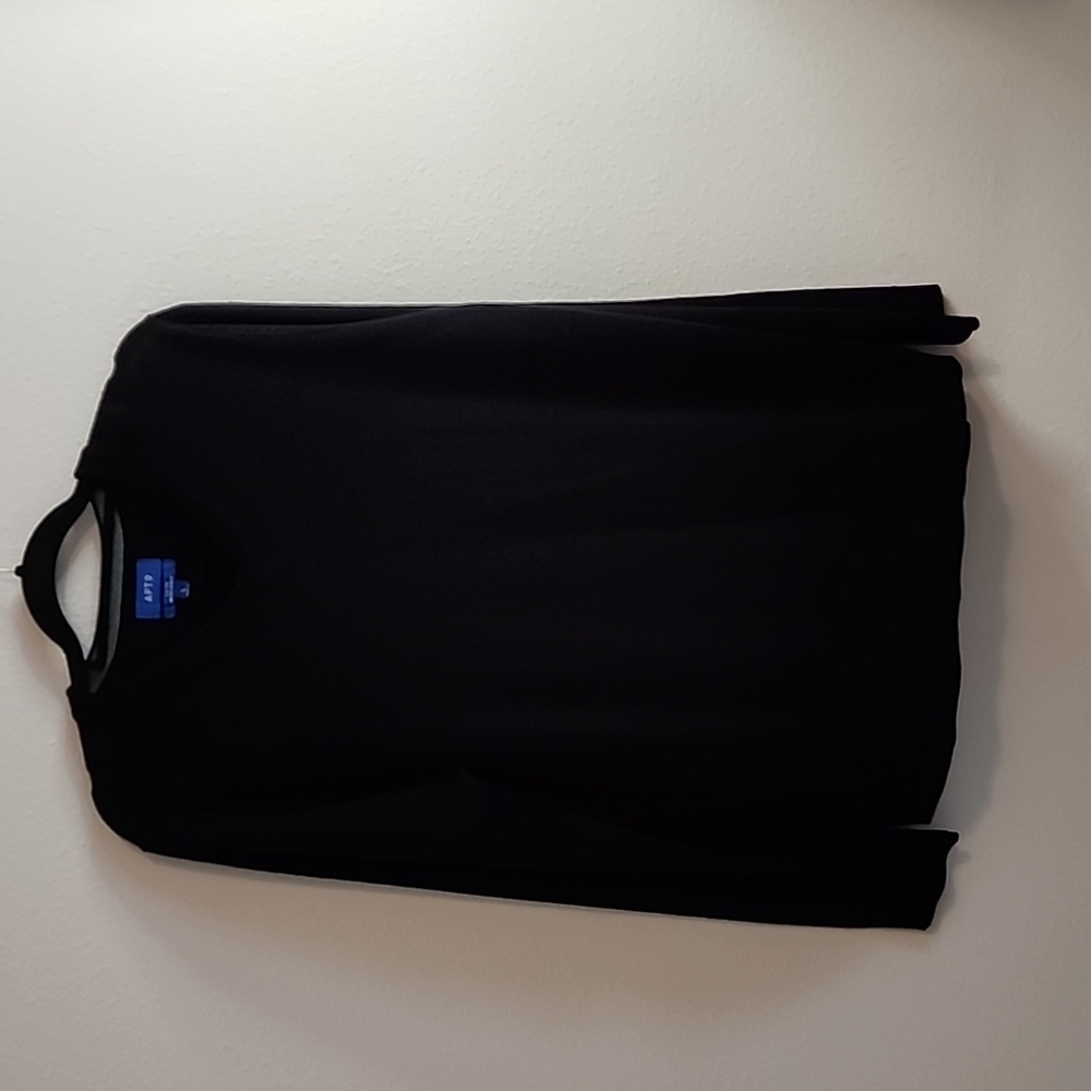 Mens V Neck lightweight sweater